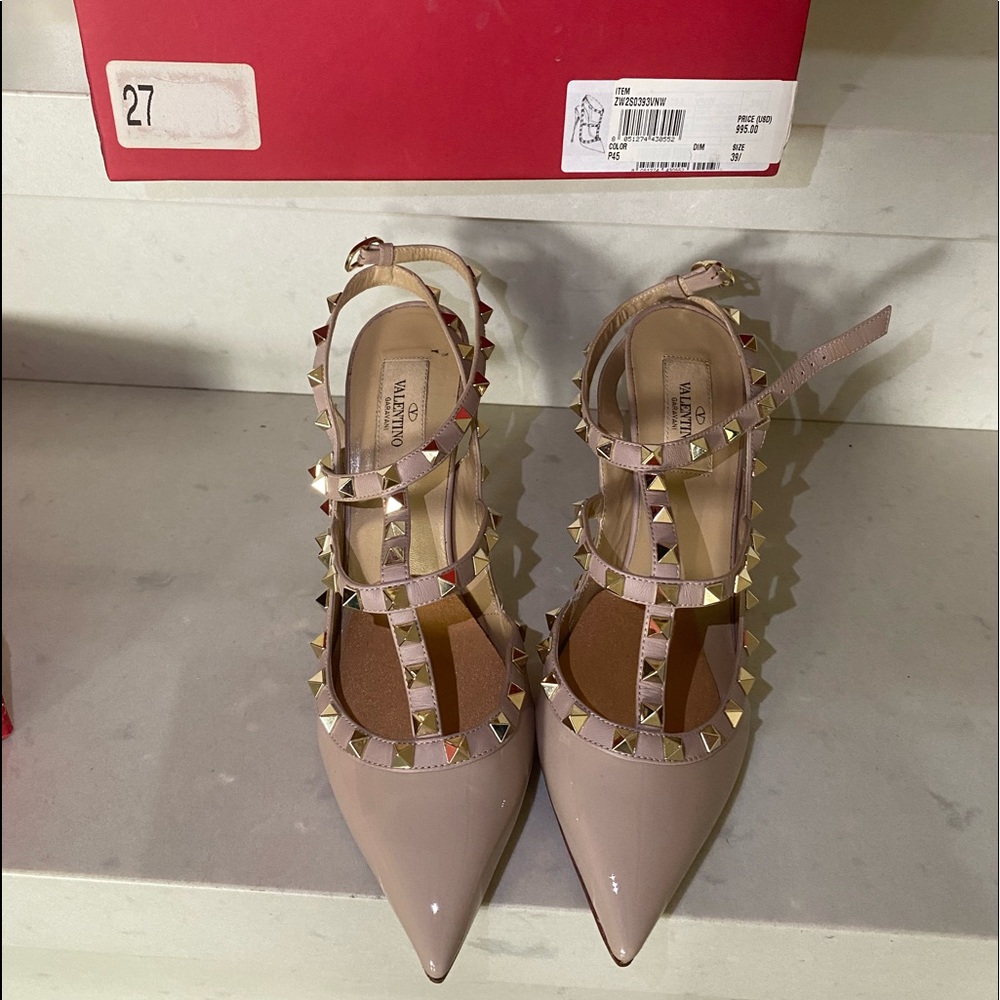 Authentic Women’s Valentino Heels - Picture 1 of 5